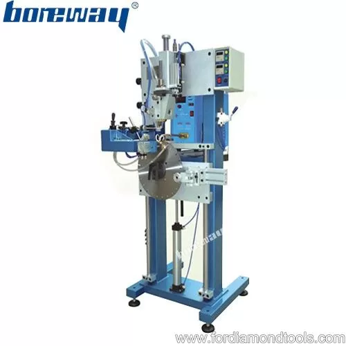 Light and semi-automatic welding frame for diamond circular saw blade